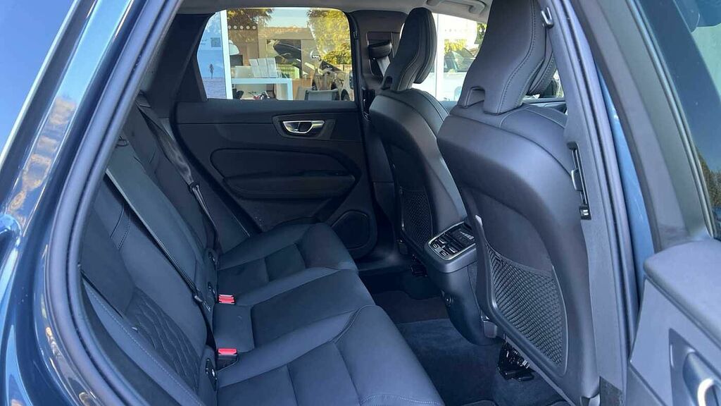Volvo XC60 2.0 Plus, B5 Awd Mild Hybrid, Dark 360, H WF75CFM #6