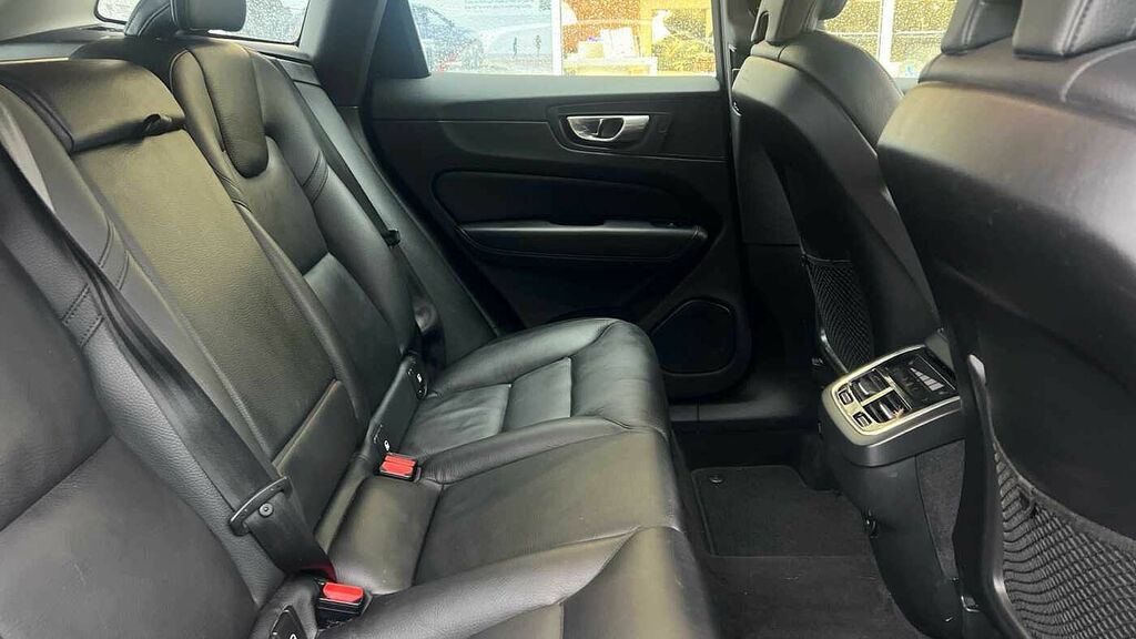 Volvo XC60 2.0 Plus, B4 Awd Mild Hybrid, Dark 360, P KR23XTK #6