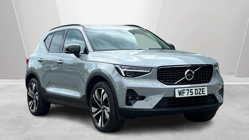 Volvo XC40 2.0 Ultra, B3 Mild Hybrid, Dark Sunroof,
