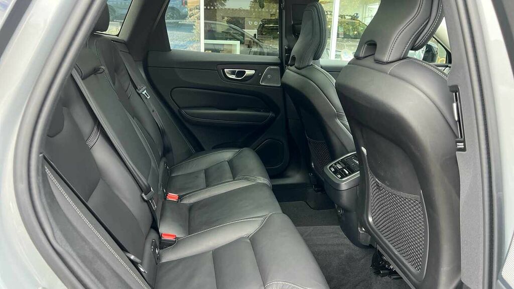 Volvo XC60 2.0 Ultra, B5 Awd Mild Hybrid, Dark Sunro RV25VHL #6