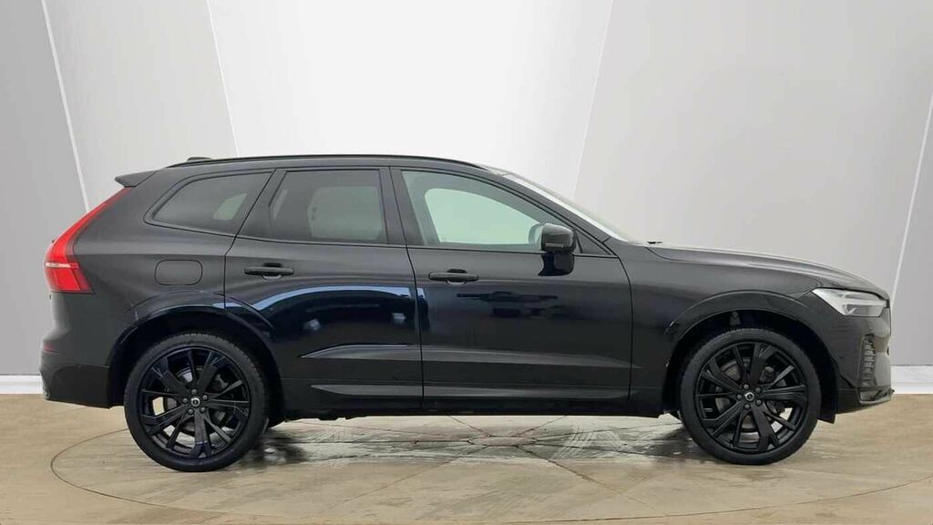 Volvo XC60 2.0 Black Edition Ultra, B5 Awd Mild Hybrid, Petro RV25SXL #2