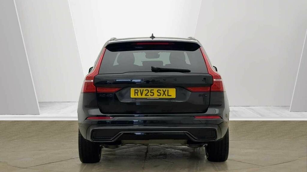 Volvo XC60 2.0 Black Edition Ultra, B5 Awd Mild Hybrid, Petro RV25SXL #4