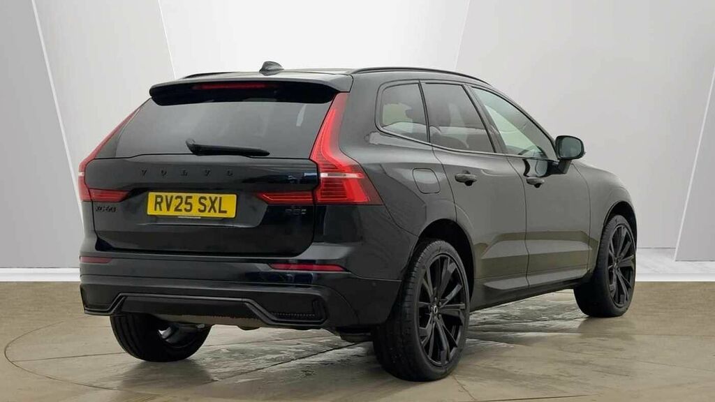 Volvo XC60 2.0 Black Edition Ultra, B5 Awd Mild Hybrid, Petro RV25SXL #3