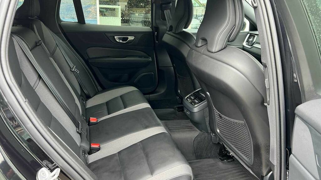 Volvo V60 2.0 Plus, B3 Mild Hybrid, Dark Tinted Rea #6