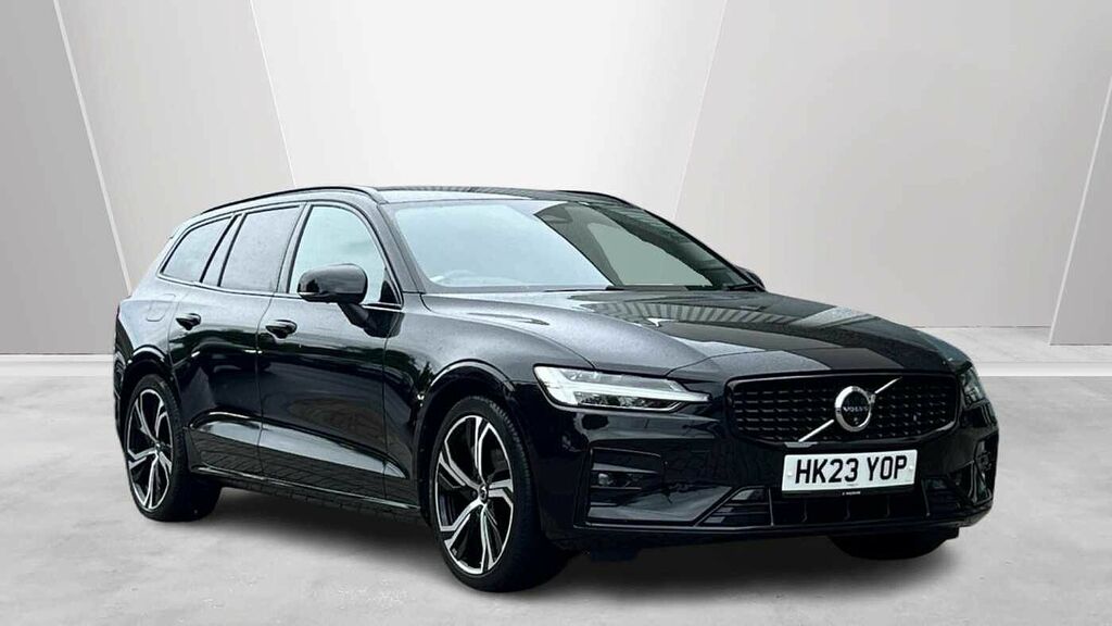 Volvo V60 2.0 Plus, B3 Mild Hybrid, Dark Tinted Rea