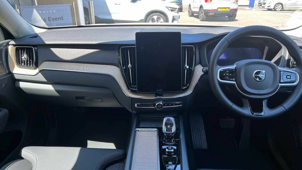 Volvo XC60 2.0 Plus, B5 Awd Mild Hybrid, Dark Camera WJ75XWP  #5