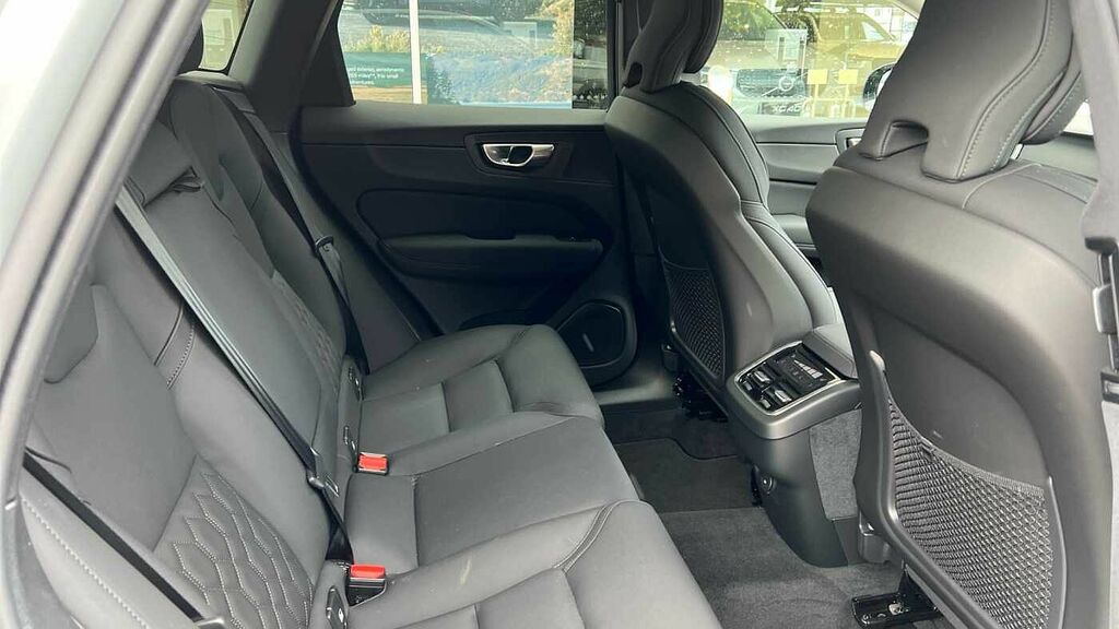 Volvo XC60 2.0 Plus, B5 Awd Mild Hybrid, Dark Leathe WF75CDO #6