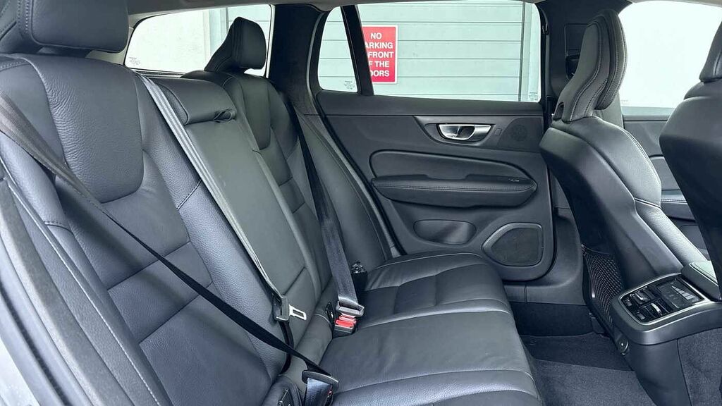 Volvo V60 2.0 Ultra, B4 Mild Hybrid, Dark Sunroof,  #6