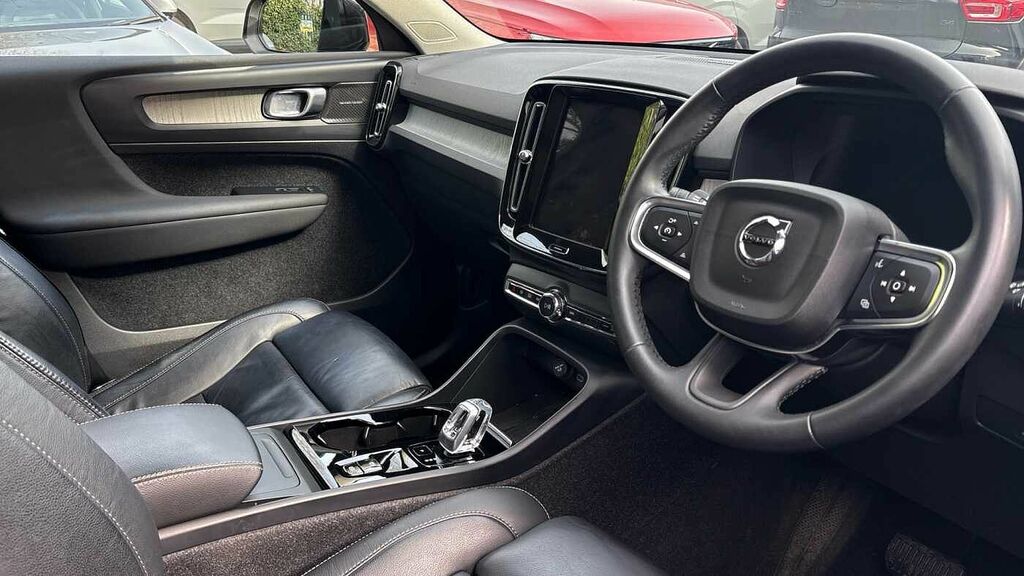 Volvo XC40 2.0 Ultimate, B4 Mild Hybrid, Dark Sunroo  #4