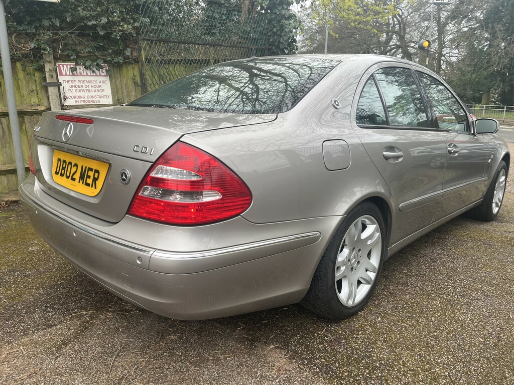 Mercedes-Benz E Class Saloon 3.0 E320 Cdi Elegance 200606 Silver #5