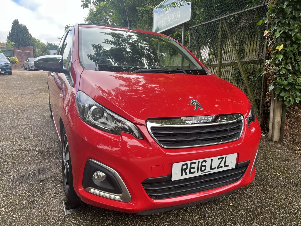 Peugeot 108 Hatchback 1.2 Puretech Allure 201616 RE16LZL Red #2