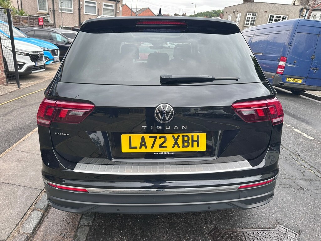Volkswagen Tiguan Allspace 1.5 Tsi Life Dsg Euro 6 Black #4