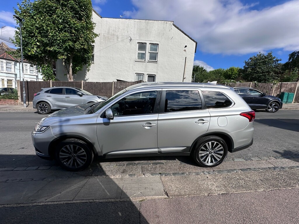 Mitsubishi Outlander 2.0 Mivec Exceed Cvt 4Wd Euro 6 Silver #5