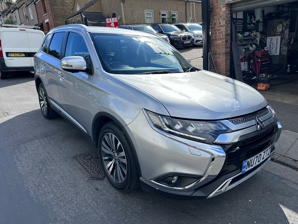 Mitsubishi Outlander 2.0 Mivec Exceed Cvt 4Wd Euro 6 Silver