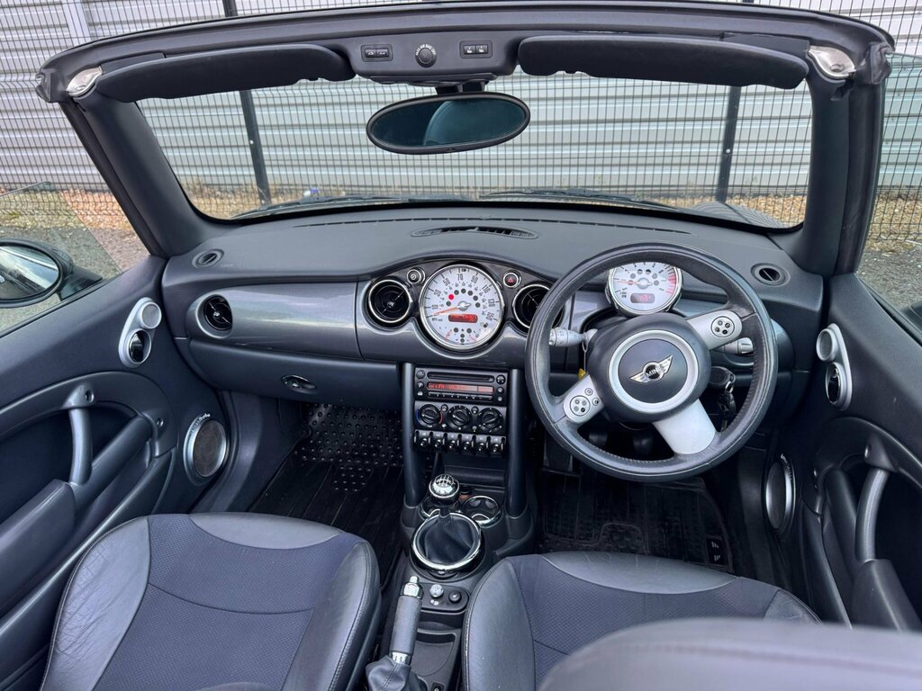 Mini Convertible 1.6 One White #21