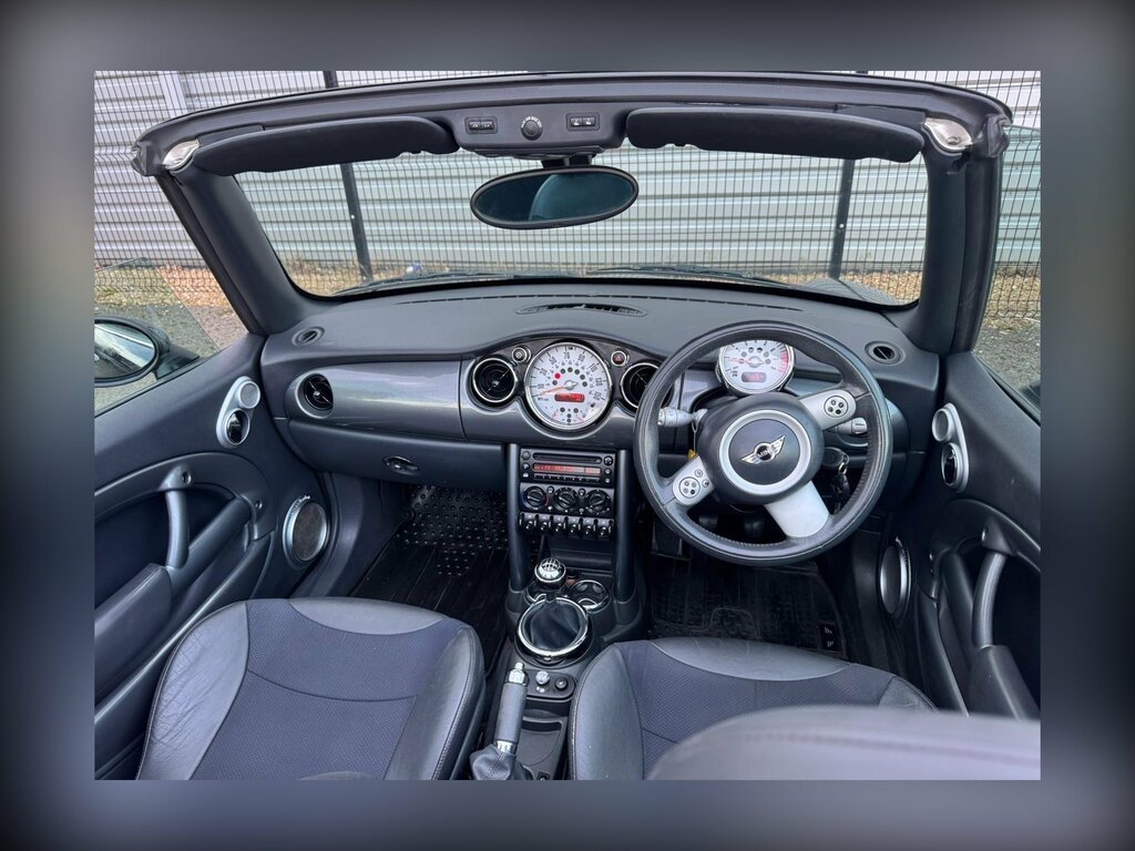 Mini Convertible 1.6 One White #15