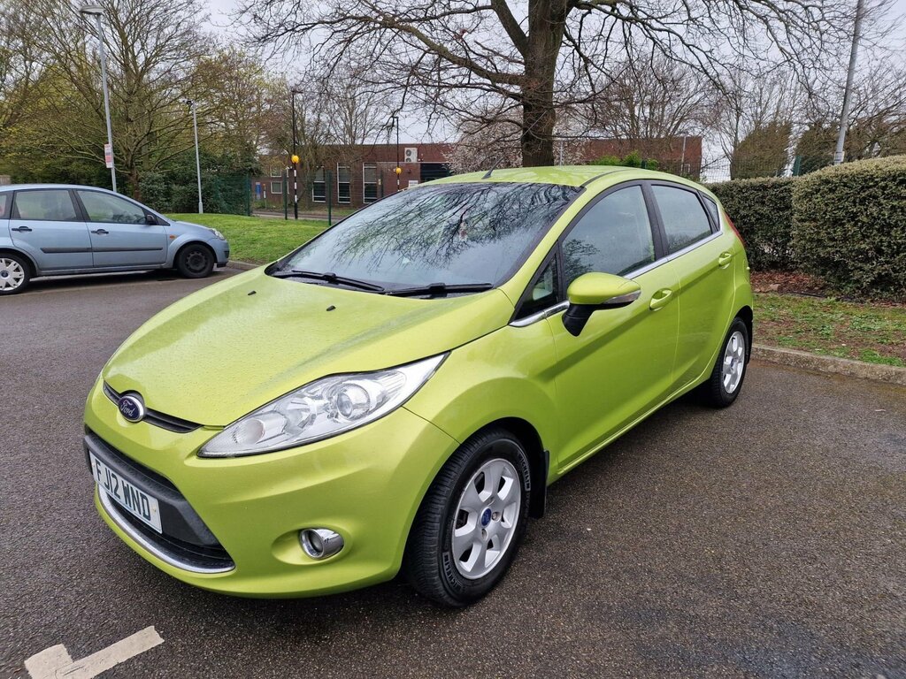 Ford Fiesta 1.4 Edge White #1