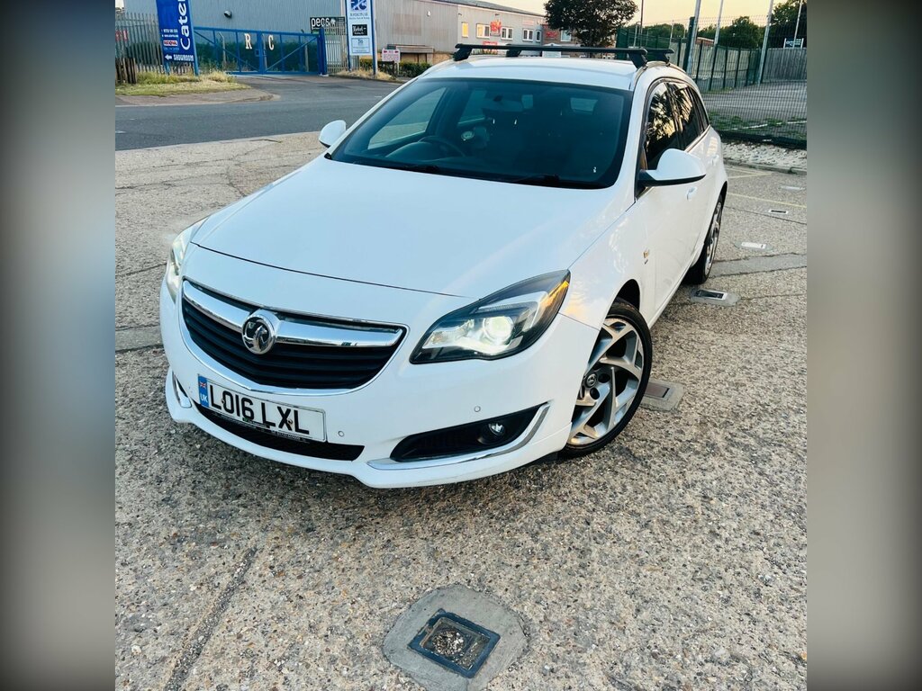 Vauxhall Insignia 2.0 Cdti Sri VX Line Nav Sports Tourer Euro 6 Ss White