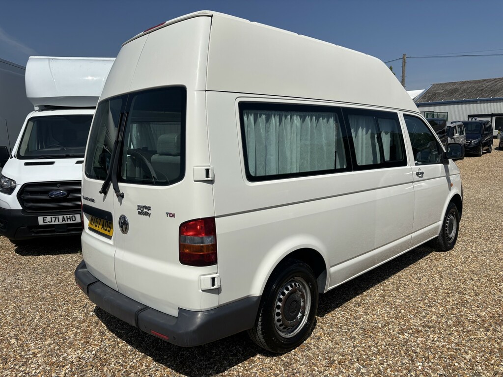 Volkswagen Transporter Mpv Black #3