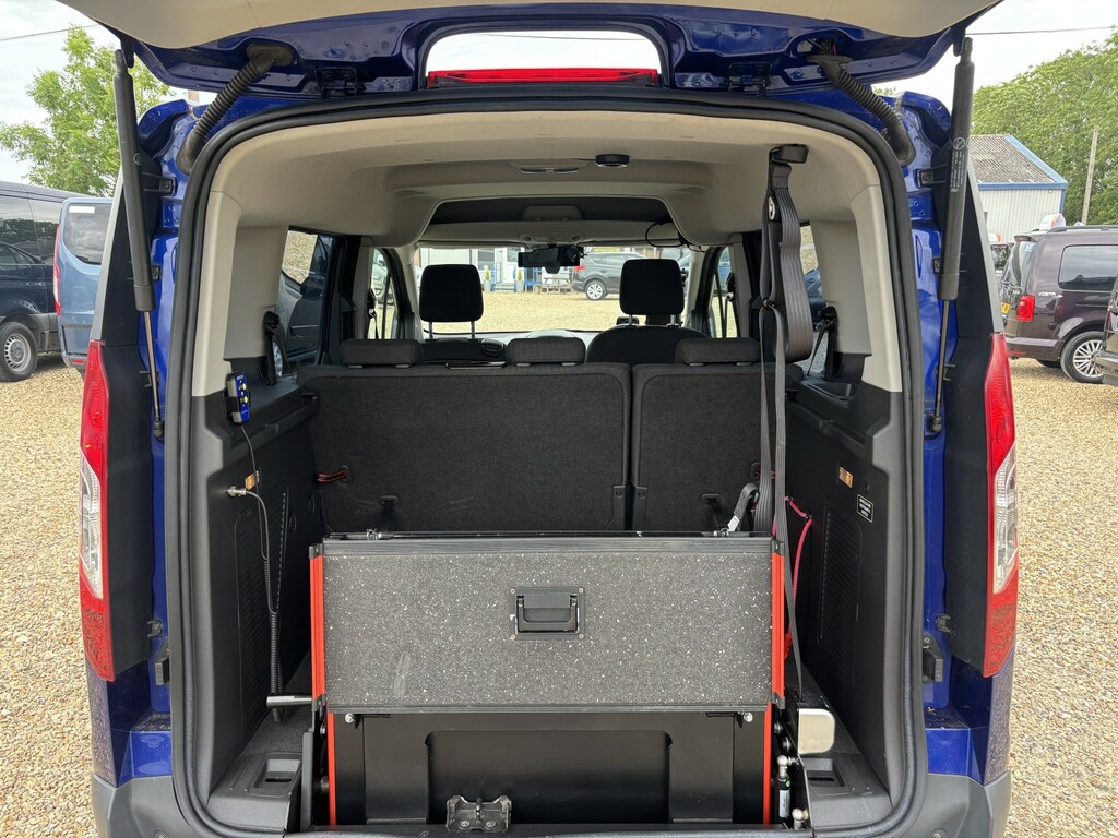 Ford Tourneo Connect 1.5 Tdci Titanium Mpv Eur Blue #8