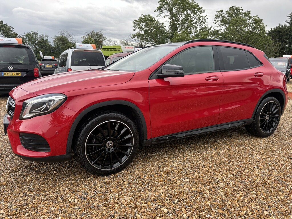 Mercedes-Benz GLA Class 1.6 Gla200 Amg Line Edition Red #6