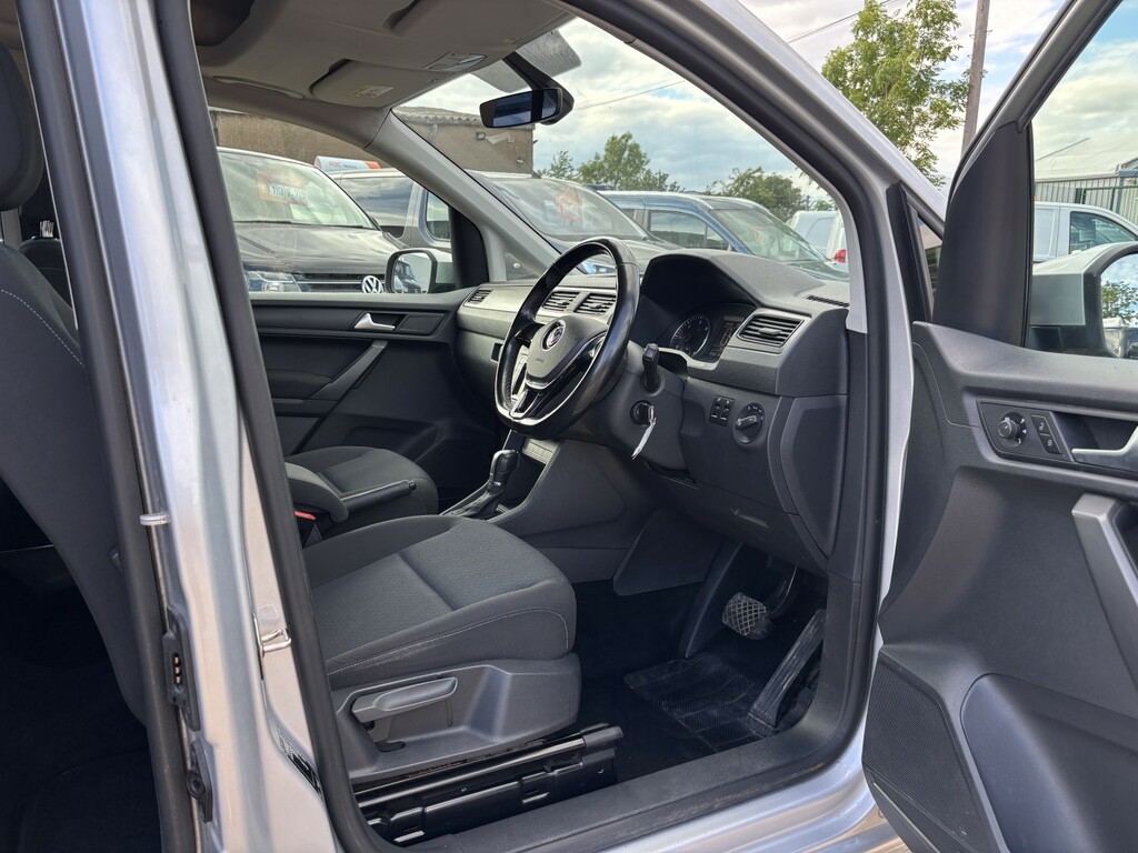 Volkswagen Caddy Maxi Life Mpv Silver #15