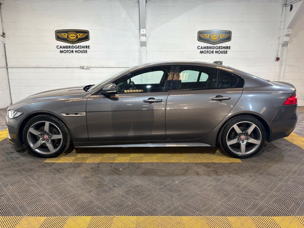 Jaguar XE D R-sport Red #16