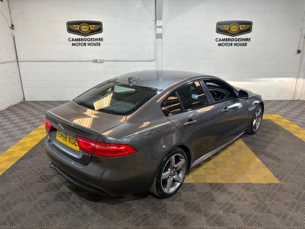 Jaguar XE D R-sport Red #26