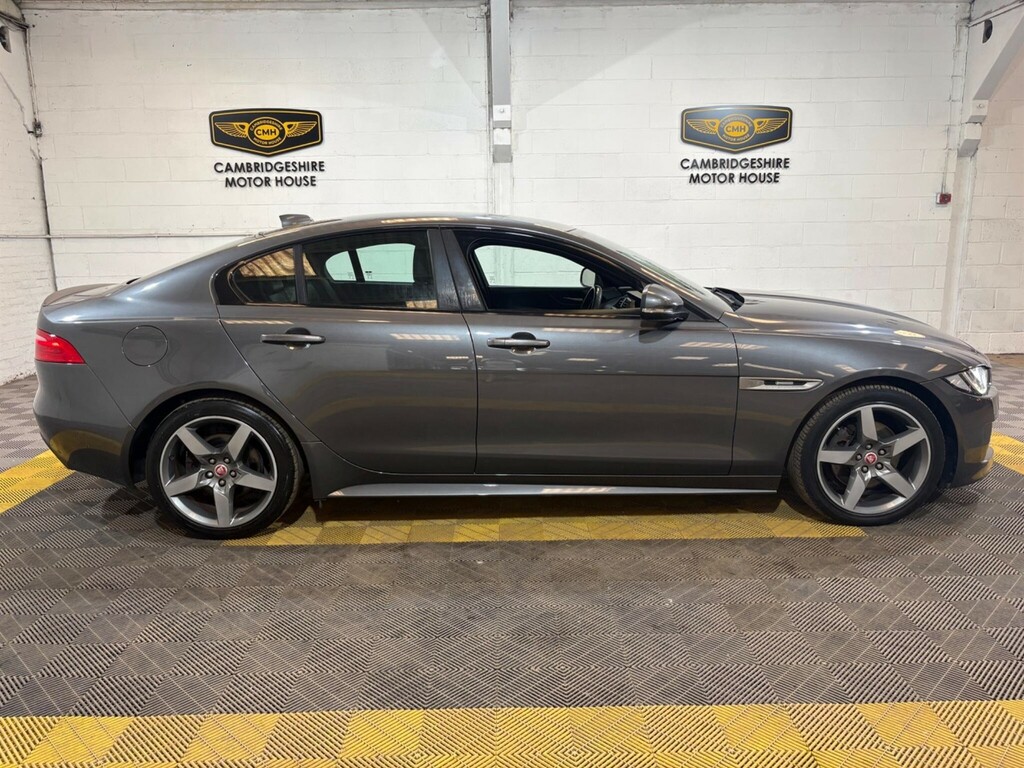 Jaguar XE D R-sport Red #22