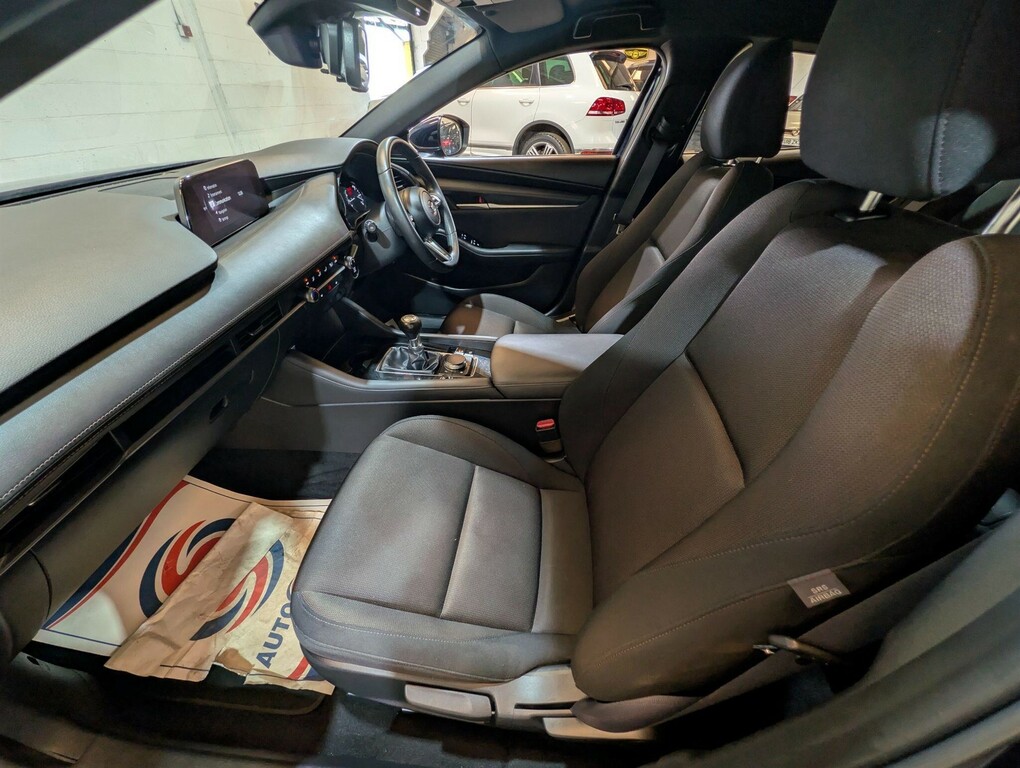 Mazda 3 2.0 Skyactiv G Mhev Se-l Lux Red #25