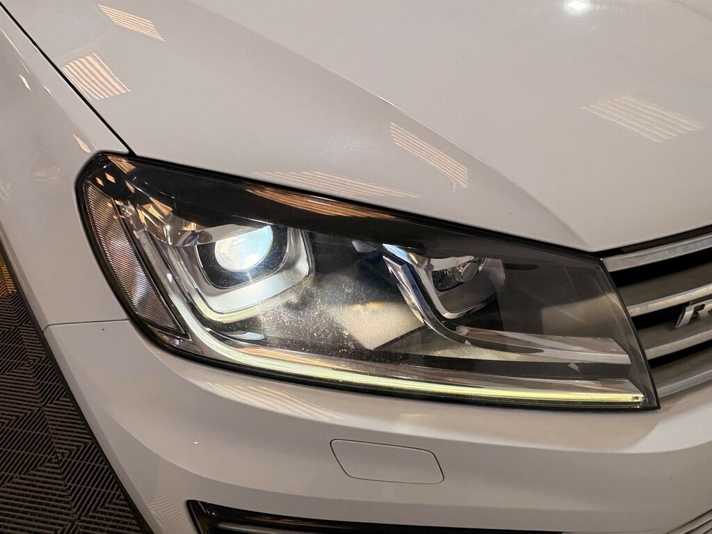 Volkswagen Touareg 3.0 V6 R-line Tdi Bluemotion Technology White #39