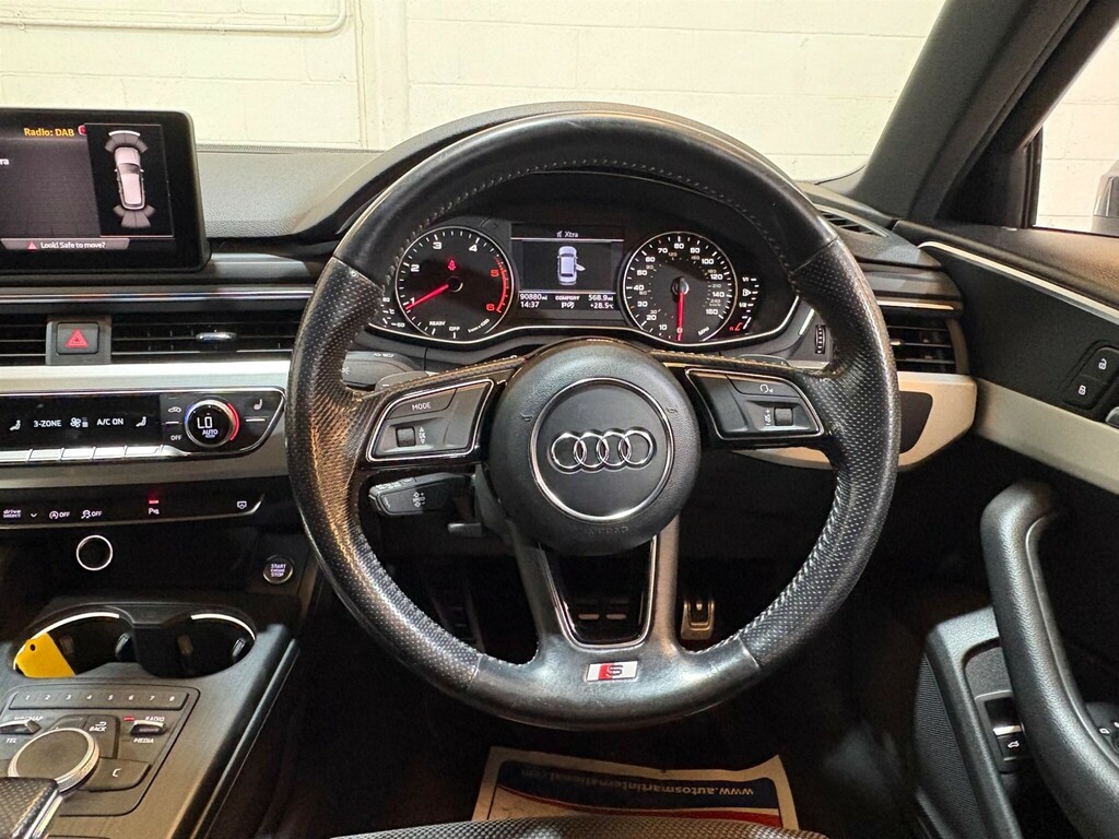Audi A4 Avant 2.0 Avant Tdi Ultra Sport 148 Bhp Silver #39