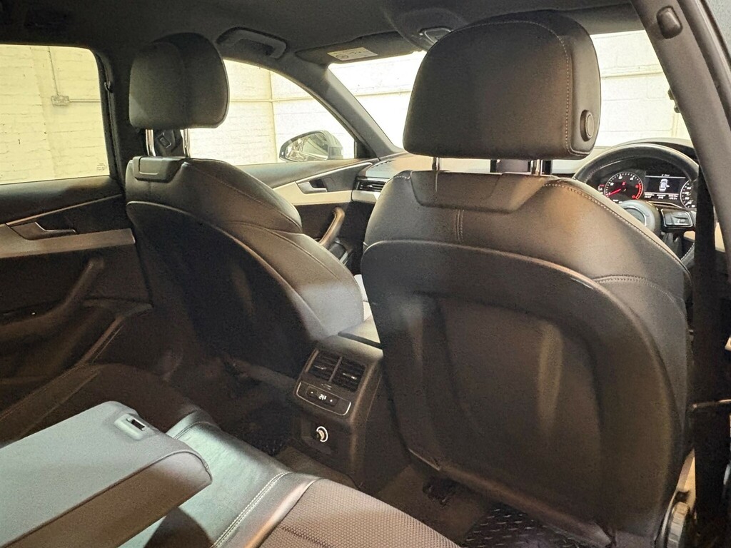 Audi A4 Avant 2.0 Avant Tdi Ultra Sport 148 Bhp Silver #41