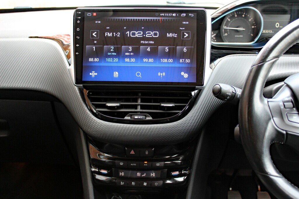 Peugeot 2008 2008 Active Hdi White #17