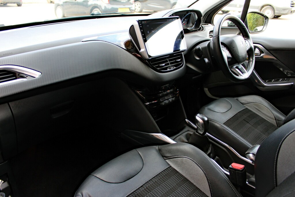 Peugeot 2008 2008 Active Hdi White #15