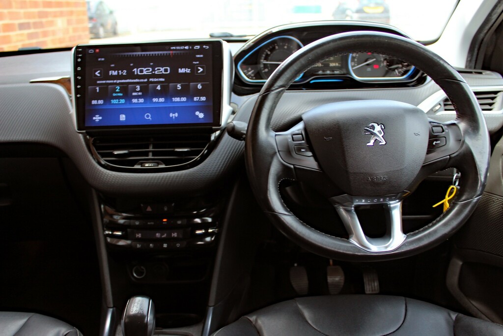 Peugeot 2008 2008 Active Hdi White #16