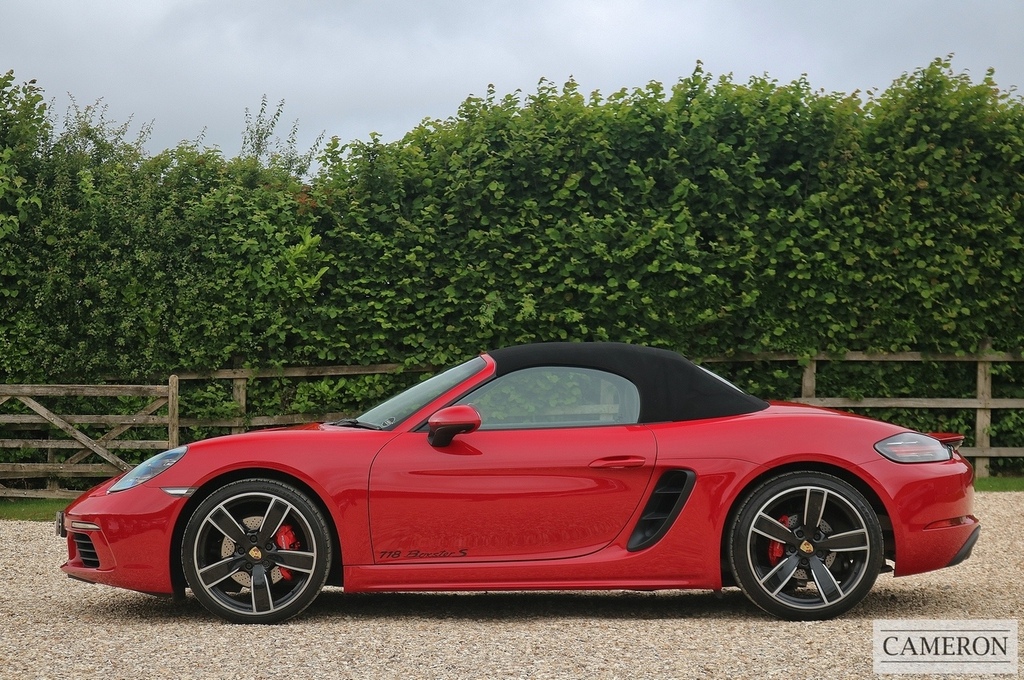 Porsche 718 Boxster 718 Boxster Red #25