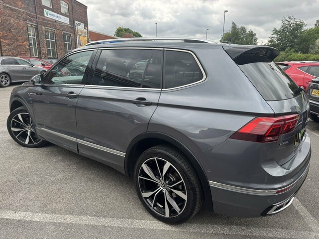 Volkswagen Tiguan Allspace 2023 1.5 Tsi R-line Suv Dsg VA23UBK Grey #3