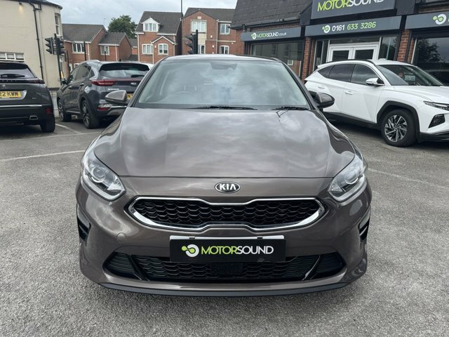 Kia Ceed 2021 1.0 T-gdi 3 Hatchback Brown #2