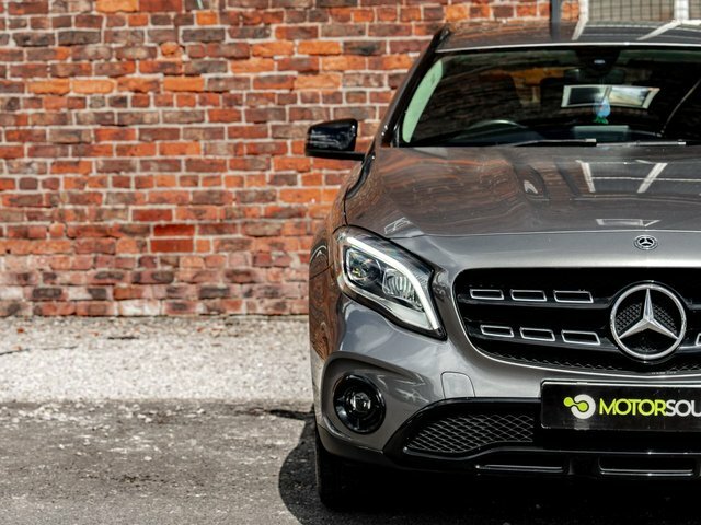 Mercedes-Benz GLA Class 2019 1.6 Gla180 Urban Edition Suv DM19FDE Grey #3
