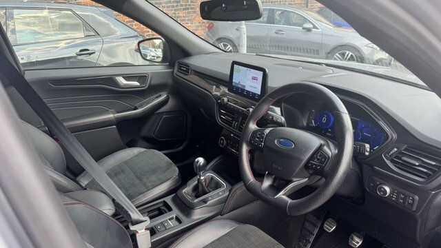 Ford Kuga 2022 1.5 Ecoblue St-line Suv Silver #2