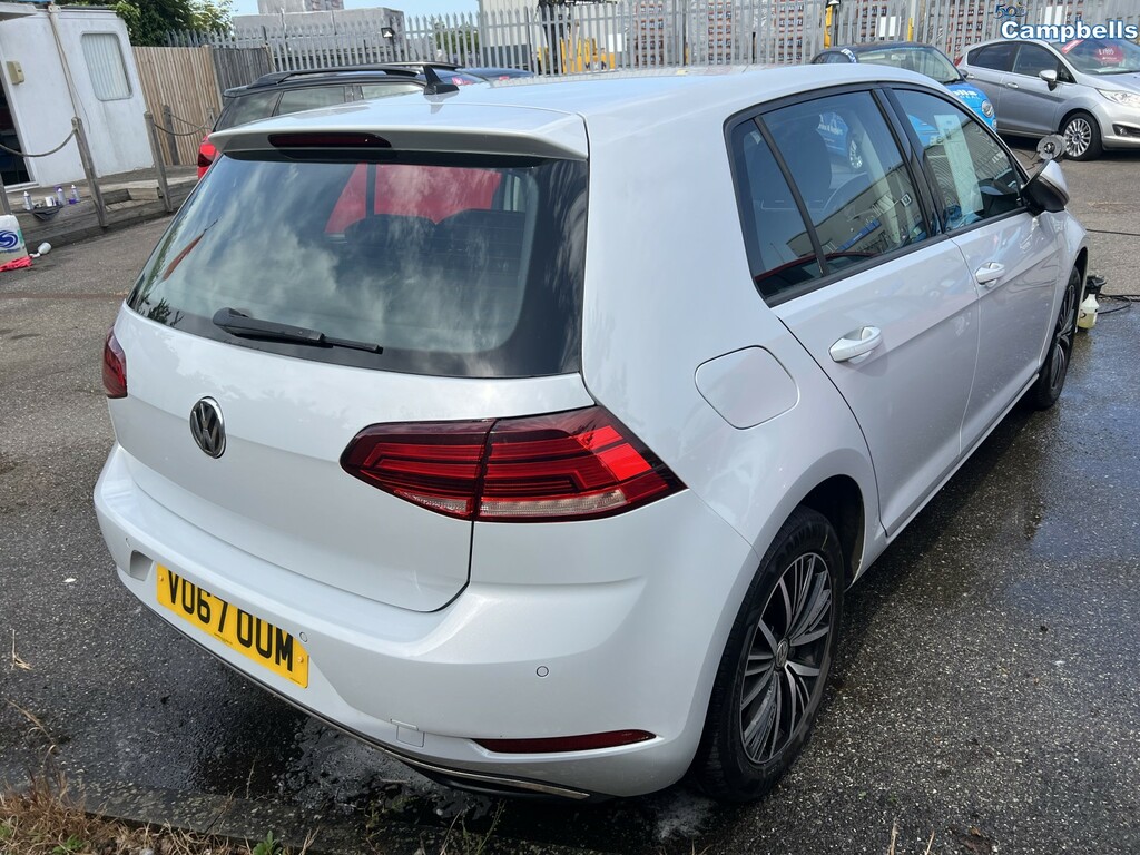 Volkswagen Golf Hatchback 1.0 Tsi Se Nav 2017 Silver #4