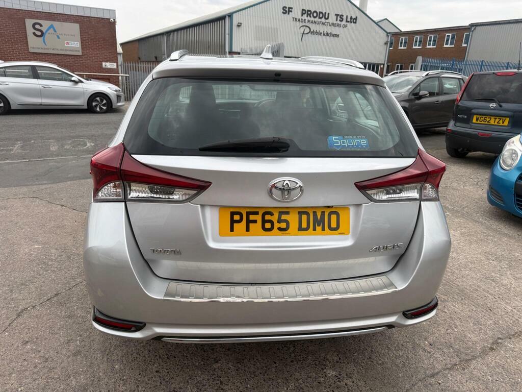 Toyota Auris 1.6 D-4d Icon Touring Sports Euro 6 S S PF65DMO Silver #3