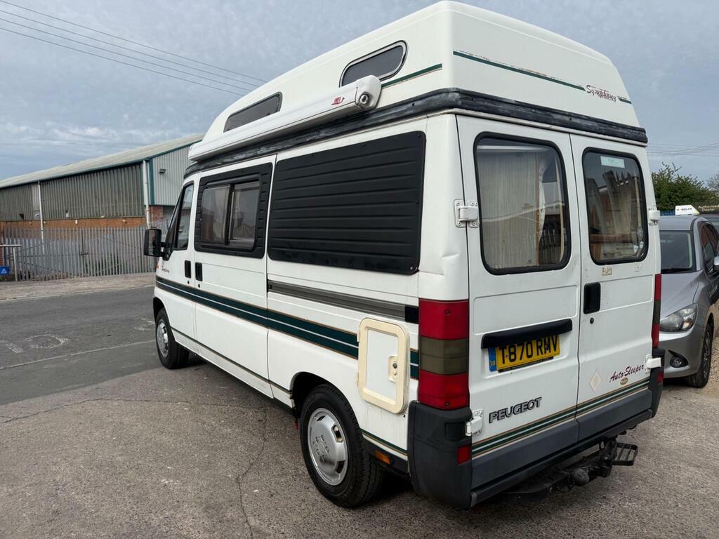 Peugeot Boxer Diesel White #4