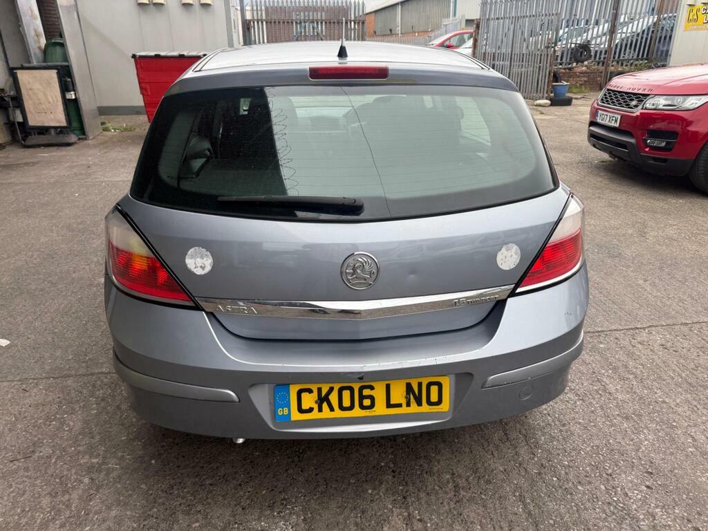 Vauxhall Astra 1.6I 16V Active Silver #3