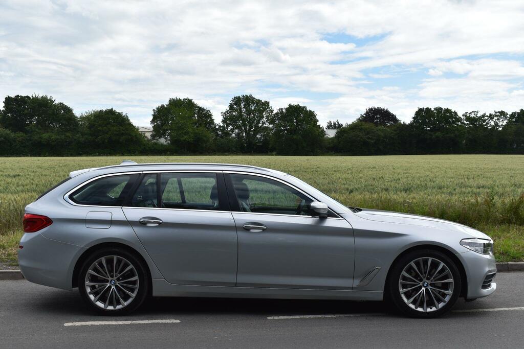 BMW 5 Series 2L M Sport White #13