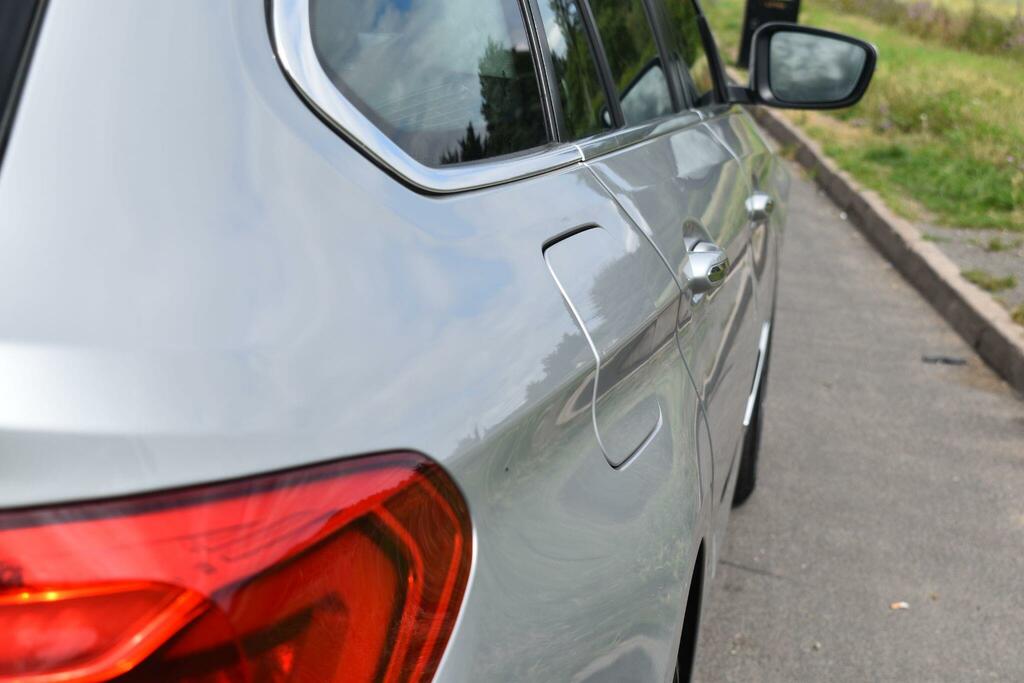 BMW 5 Series 2L M Sport White #31