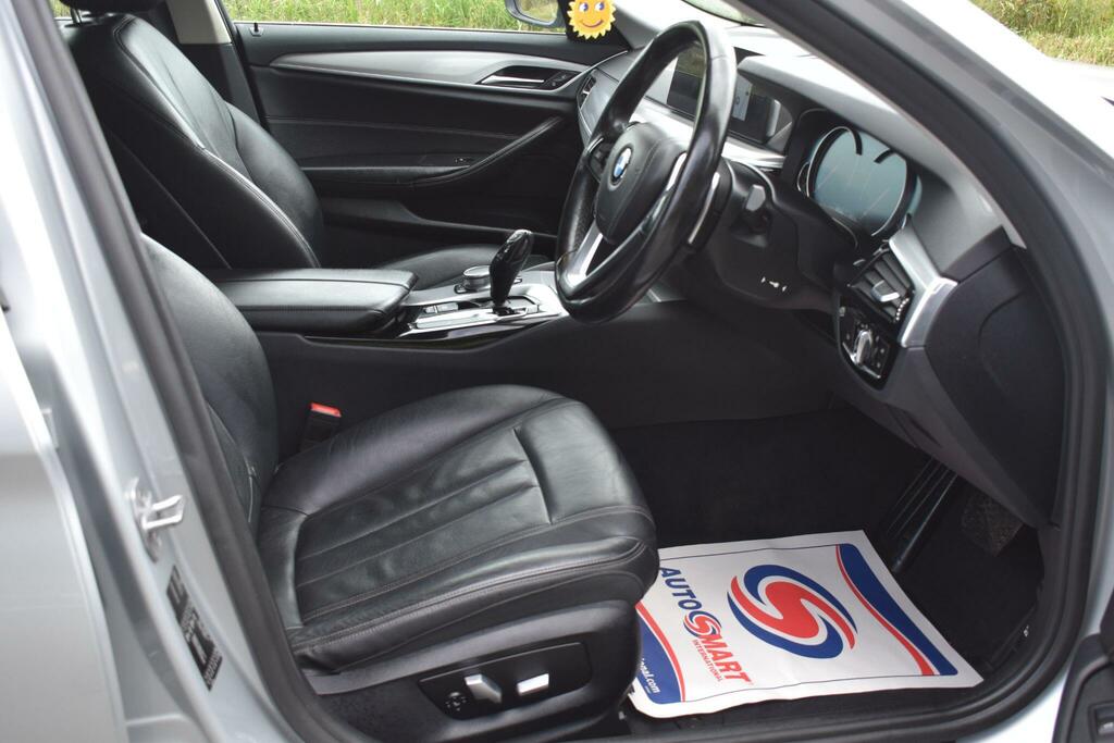 BMW 5 Series 2L M Sport White #17