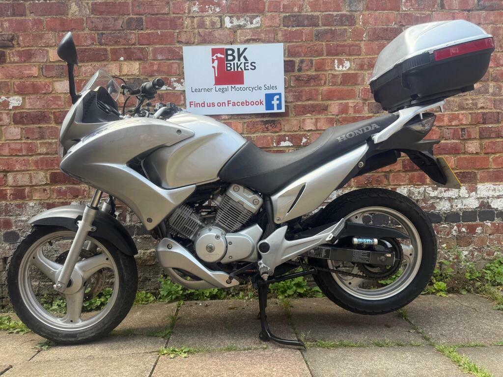 Honda  Cbr 1000 Rr Fireblade Fsh,10 Reg,cr Race Can,free Black #1