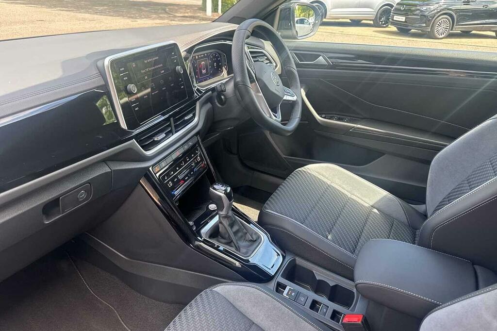 Volkswagen T-Roc Cabriolet 1.5 Tsi R-line Dsg 5 000 Miles GF26MYY #2